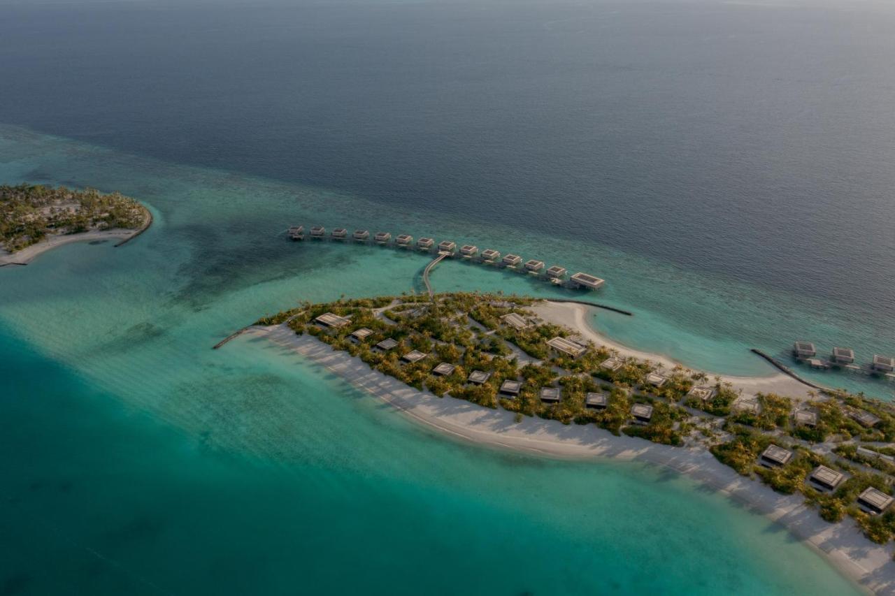 Patina Maldives, Fari Islands Hotel Gaafaru Exterior photo